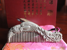 金丝楠木梳妆镜